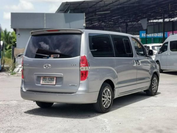 2011 HYUNDAI H-1 2.5 DELUXE โฉม ปี08-18 สีเทา รูปที่ 1